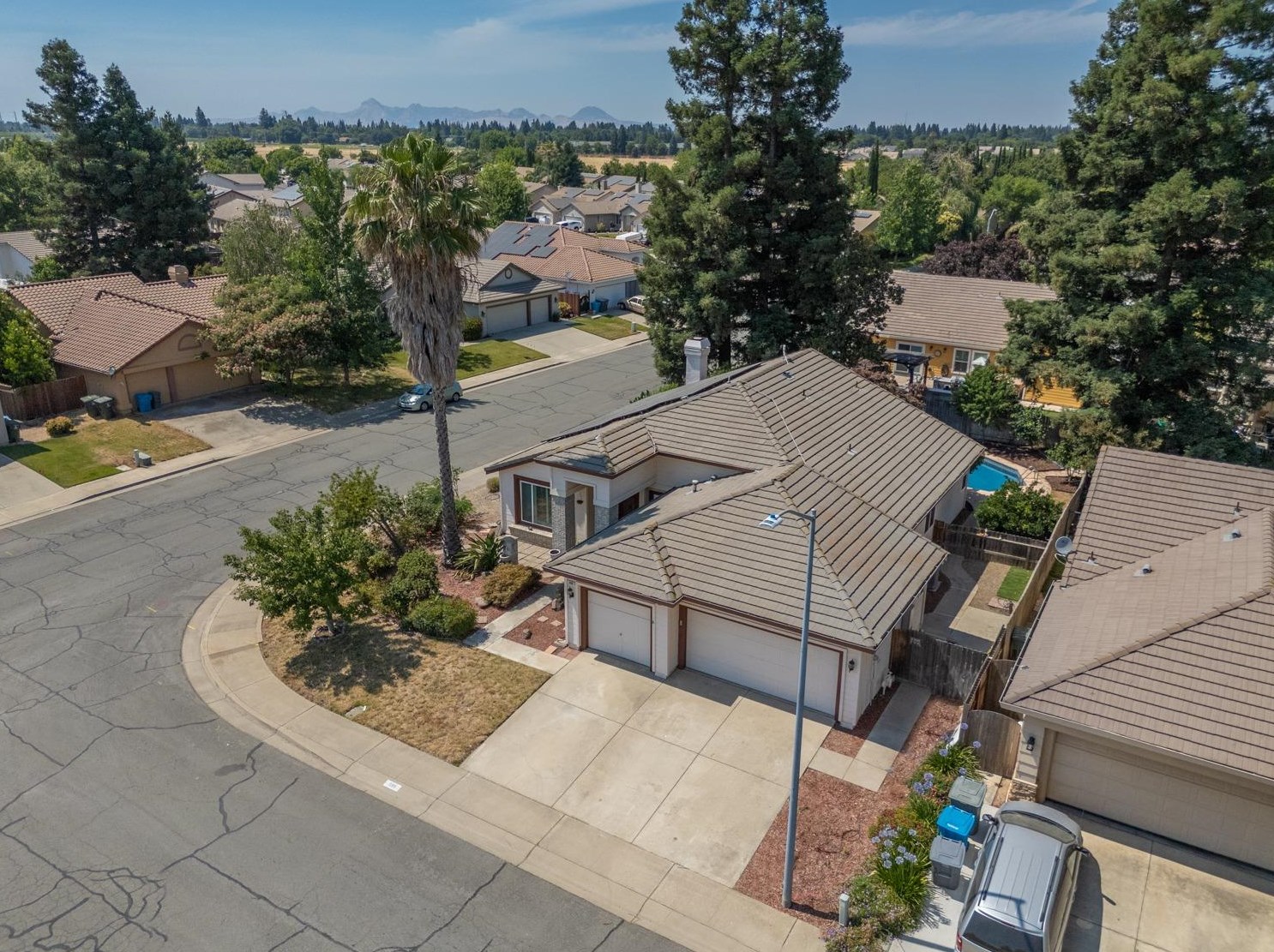 595 Millfront Ave, Yuba City CA 95991-8301 exterior