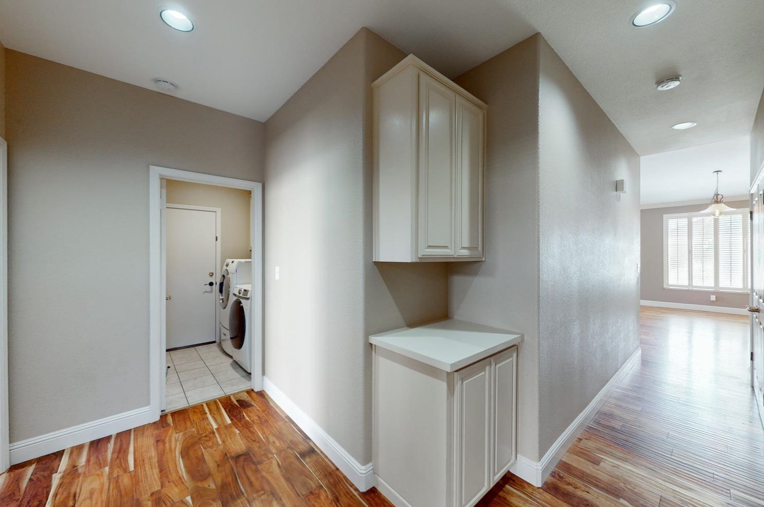 595 Millfront Ave, Yuba City CA 95991-8301 exterior