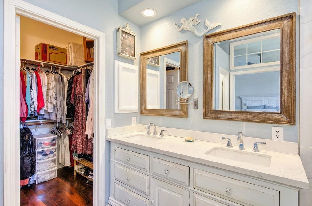 220 Singer Ln, Folsom CA  95630-5277 exterior