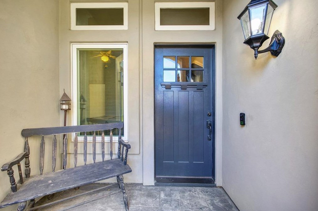220 Singer Ln, Folsom CA  95630-5277 exterior