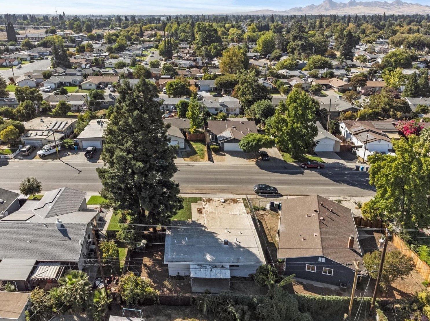 1431 Clark Ave, Yuba City CA  95991-2821 exterior