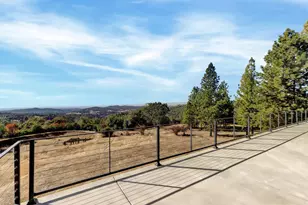 16174 Thornberry Ln, Grass Valley, CA 95949 - Photo 3