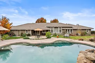13751 Indio Dr, Sloughhouse, CA 95683 - Photo 37