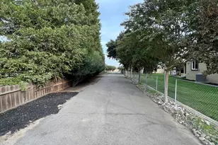 10016 S Priest Rd, French Camp, CA 95231 - Photo 51