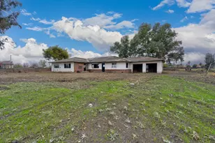 21188 Elgin Ave, Dos Palos, CA 93620 - Photo 11