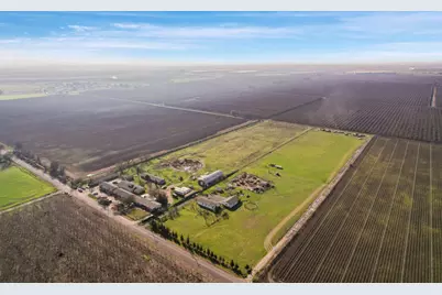 5125 Kaiser Rd, Stockton, CA 95215 - Photo 9