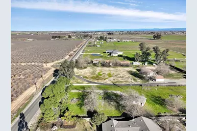 3093 Feather River Blvd, Olivehurst, CA 95961 - Photo 7