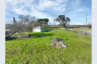 3093 Feather River Blvd, Olivehurst, CA 95961 - Photo 23
