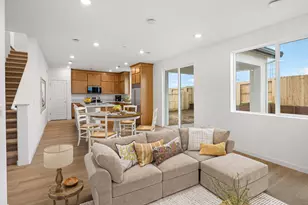 400 Gold Beam Pl, Roseville, CA 95747 - Photo 9