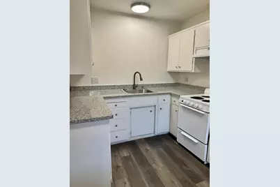 1707 W Swain Road #5, Stockton, CA 95207 - Photo 13