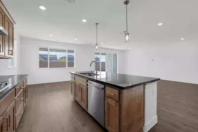 10324 Evangaline Way, Elk Grove, CA 95757 - Photo 5