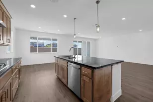 10324 Evangaline Wy, Elk Grove, CA 95757 - Photo 5