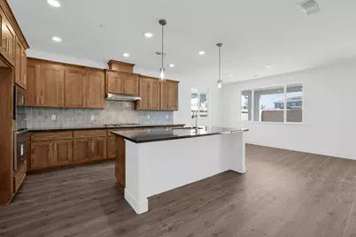 10324 Evangaline Way, Elk Grove, CA 95757 - Photo 3