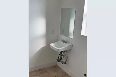 5638 N Gledhill Avenue, Olivehurst, CA 95961 - Photo 11