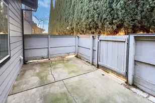 6230 Oak Valley Ln, Citrus Heights, CA 95621 - Photo 9