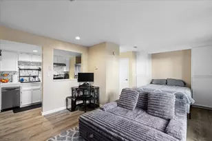 3701 Colonial Dr, Modesto, CA 95356 - Photo 9