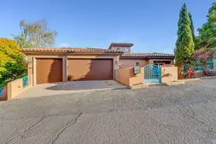 6611 Elverton Dr, Oakland, CA 94611 - Photo 1