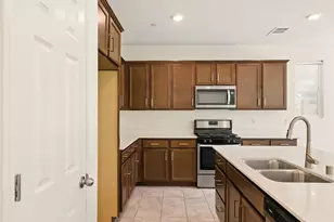 8158 Kramer Rnch Ln, Elk Grove, CA 95758 - Photo 15