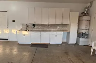 683 Mark Thomas Dr, Yuba City, CA 95993 - Photo 19