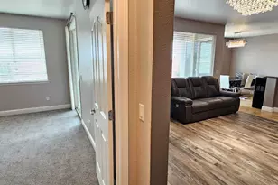 11724 Brook Valley Way, Rancho Cordova, CA 95742 - Photo 23