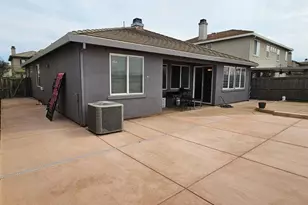 11724 Brook Valley Way, Rancho Cordova, CA 95742 - Photo 37