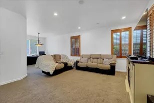 1670 Guildford Way, Plumas Lake, CA 95961 - Photo 9