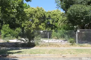 3255 W St, Sacramento, CA 95817 - Photo 1