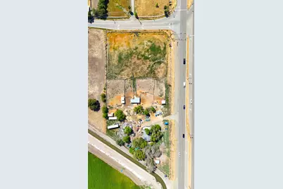 22718 Mountain House Parkway, Tracy, CA 95391 - Photo 5