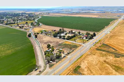 22718 Mountain House Parkway, Tracy, CA 95391 - Photo 1