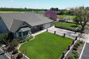 16166 S Lawrence Rd, Escalon, CA 95320 - Photo 1