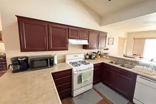 736 Ashbury Ct, Los Banos, CA 93635 - Photo 1