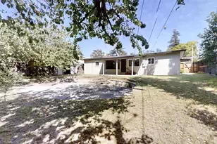 2433 Gwen Dr, Sacramento, CA 95825 - Photo 25