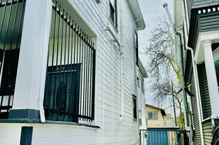 438 E Magnolia St, Stockton, CA 95202 - Photo 9