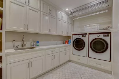 3101 Adams Rd, Sacramento, CA 95864 - Photo 31