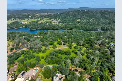 1301 Lomita Court, El Dorado Hills, CA 95762 - Photo 17