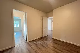 609 E Jefferson St, Stockton, CA 95206 - Photo 9