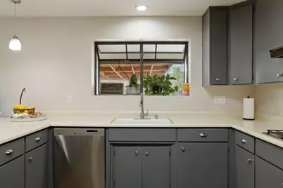 2195 Baldwin Lane, Stockton, CA 95215 - Photo 15