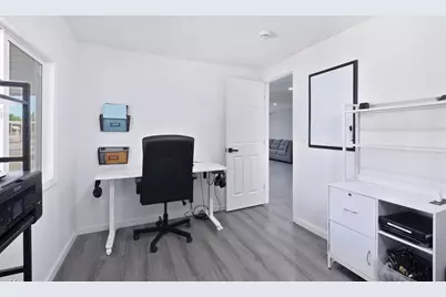 Dias Avenue #183, Sacramento, CA 95824 - Photo 17