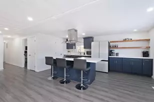 Dias Ave, Sacramento, CA 95824 - Photo 5