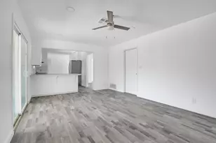 302 Sepulveda Dr, Stockton, CA 95210 - Photo 15