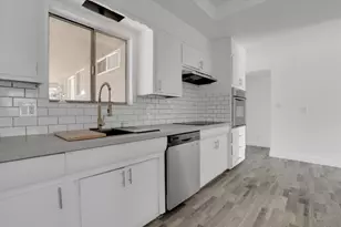 302 Sepulveda Dr, Stockton, CA 95210 - Photo 13