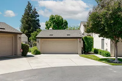 1126 Cedar Creek Dr #4, Modesto, CA 95355 - Photo 1