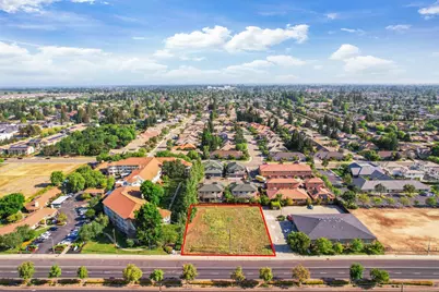 2115 W Kettleman Lane, Lodi, CA 95242 - Photo 3