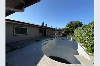 2454 Golden Bear Circle, Stockton, CA 95209 - Photo 15