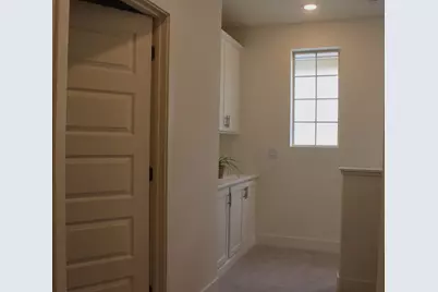 10550 Trill Way, Elk Grove, CA 95757 - Photo 17