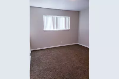 940 Rivera Drive, Sacramento, CA 95838 - Photo 5