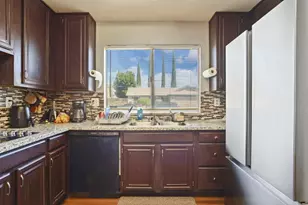 1122 Morning Dew Pl, Stockton, CA 95210 - Photo 9