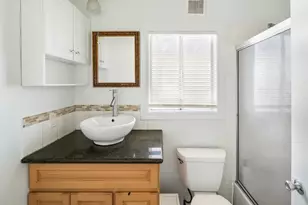 1811 70th Ave, Oakland, CA 94621 - Photo 11