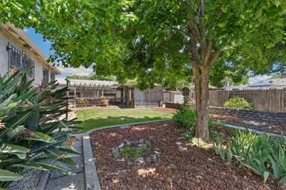 5532 Fruitridge Road, Sacramento, CA 95820 - Photo 15