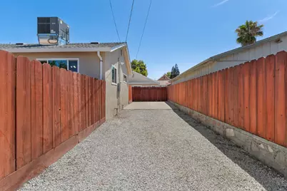 311 N Lincoln Avenue, Manteca, CA 95336 - Photo 35